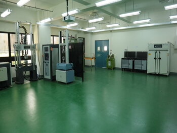 複合材料動態測試實驗室圖片